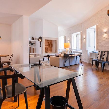 Charming 3Bdr Duplex In City Center By Lovelystay リスボン エクステリア 写真