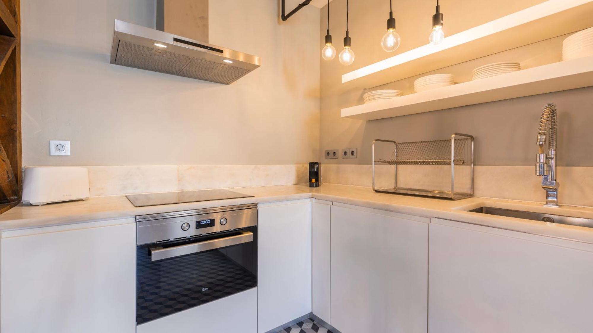 Charming 3Bdr Duplex In City Center By Lovelystay リスボン エクステリア 写真