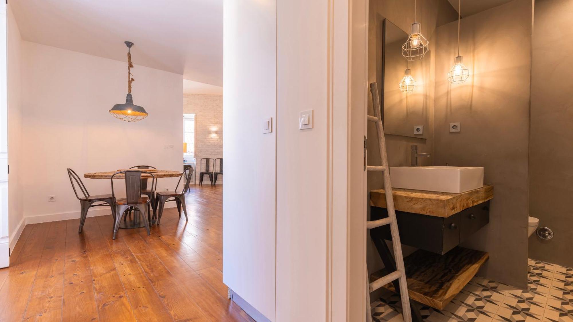 Charming 3Bdr Duplex In City Center By Lovelystay リスボン エクステリア 写真