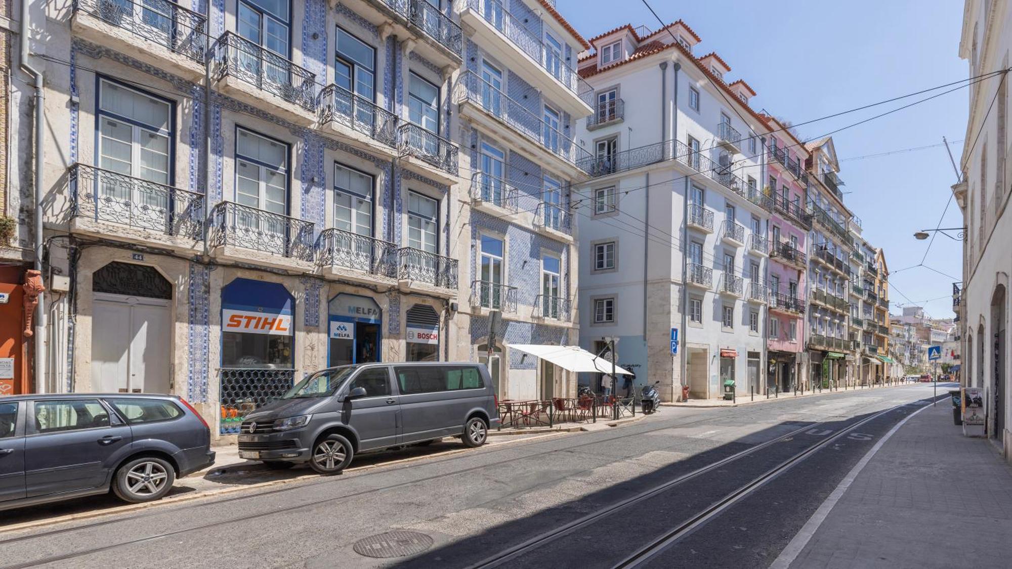 Charming 3Bdr Duplex In City Center By Lovelystay リスボン エクステリア 写真