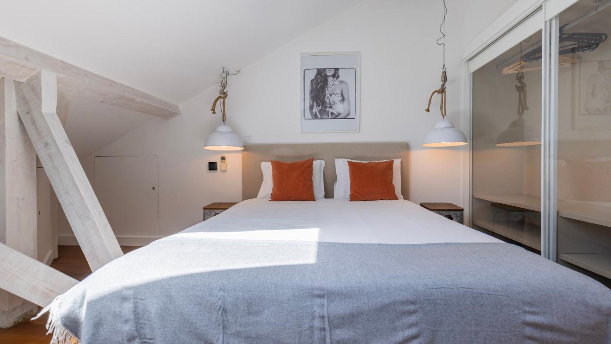 Charming 3Bdr Duplex In City Center By Lovelystay リスボン エクステリア 写真