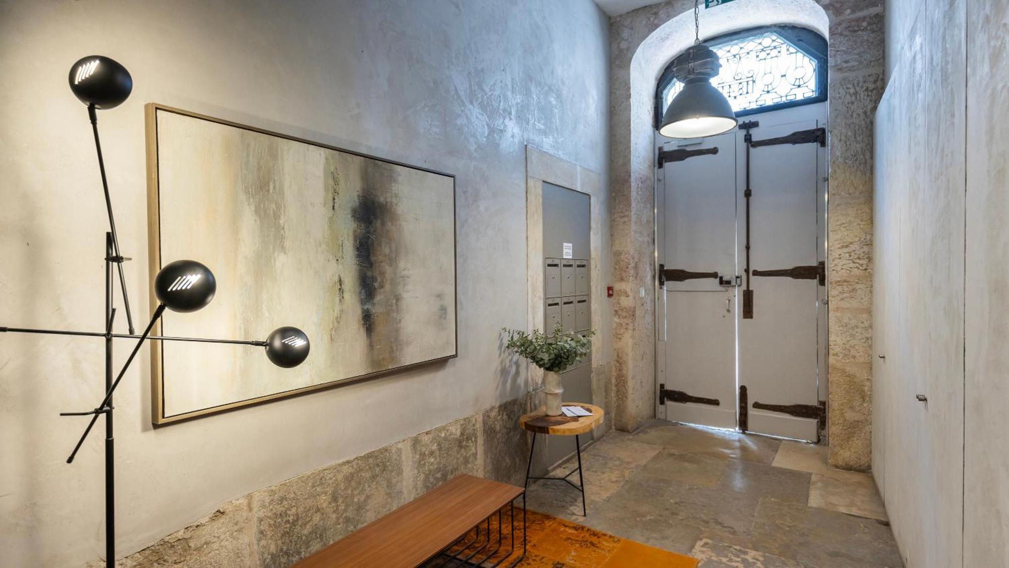 Charming 3Bdr Duplex In City Center By Lovelystay リスボン エクステリア 写真