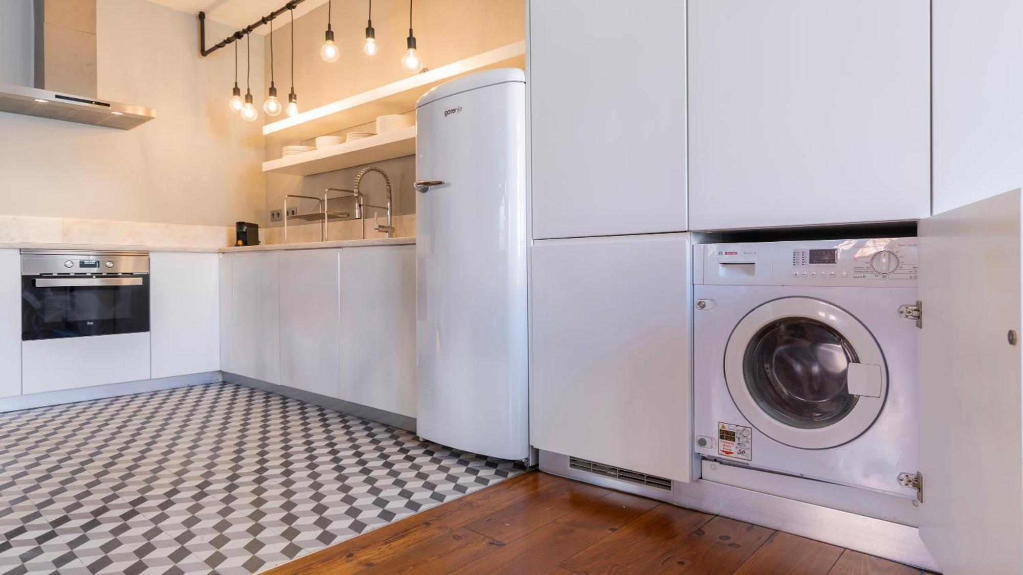 Charming 3Bdr Duplex In City Center By Lovelystay リスボン エクステリア 写真
