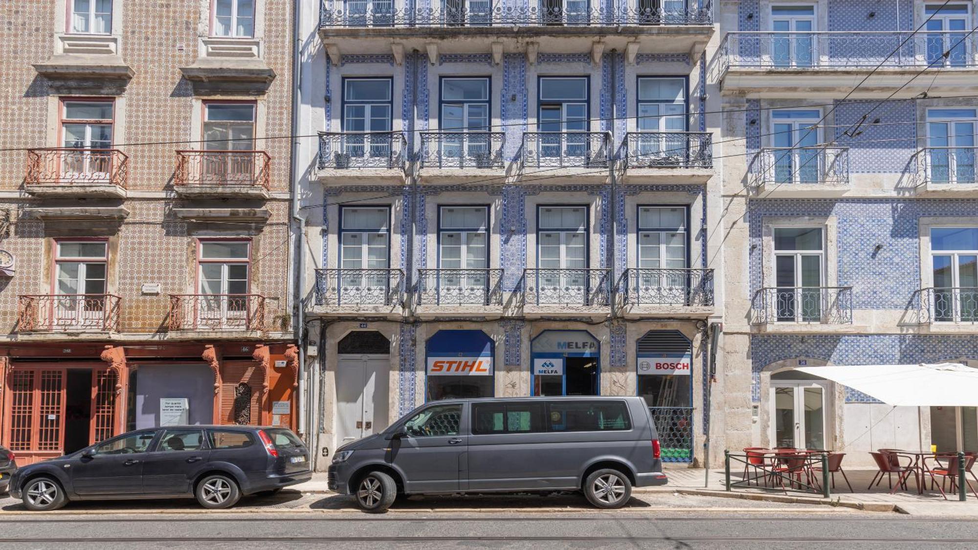 Charming 3Bdr Duplex In City Center By Lovelystay リスボン エクステリア 写真